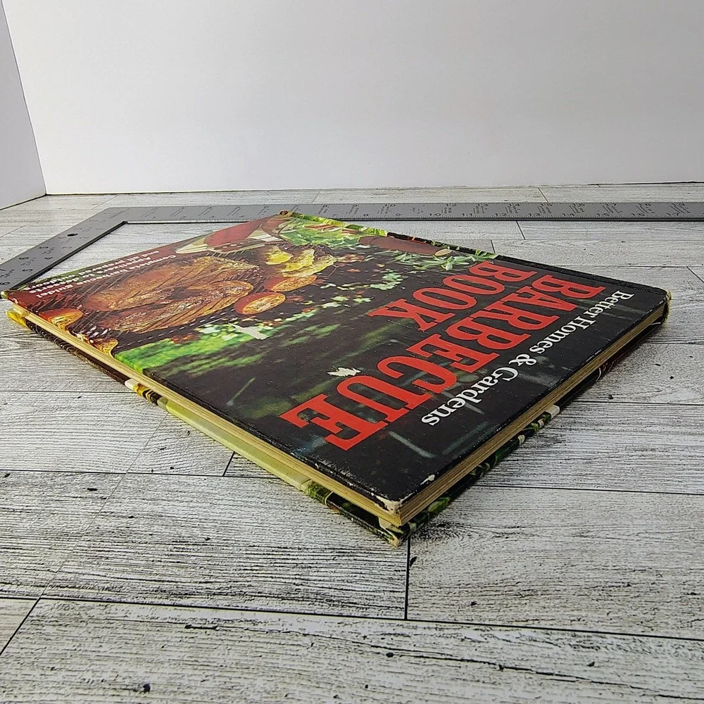 Better Homes and Gardens Barbecue Book Cookbook 1967 2nd Print HC VERY GOOD‎